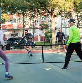APL player with a custom pickleball paddle